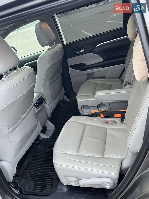 Позашляховик / Кросовер Toyota Highlander 2019 в Одесі фото 18 Позашляховик / Кросовер Toyota Highlander 2019 в Одесі