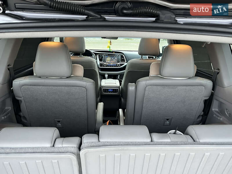 Позашляховик / Кросовер Toyota Highlander 2019 в Одесі фото 21 Позашляховик / Кросовер Toyota Highlander 2019 в Одесі