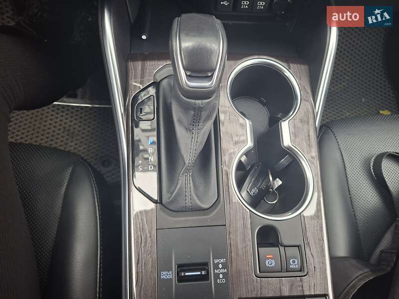 Внедорожник / Кроссовер Toyota Highlander 2020 в Киеве фото 10 Внедорожник / Кроссовер Toyota Highlander 2020 в Киеве
