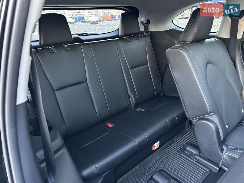 Внедорожник / Кроссовер Toyota Highlander 2021 в Киеве