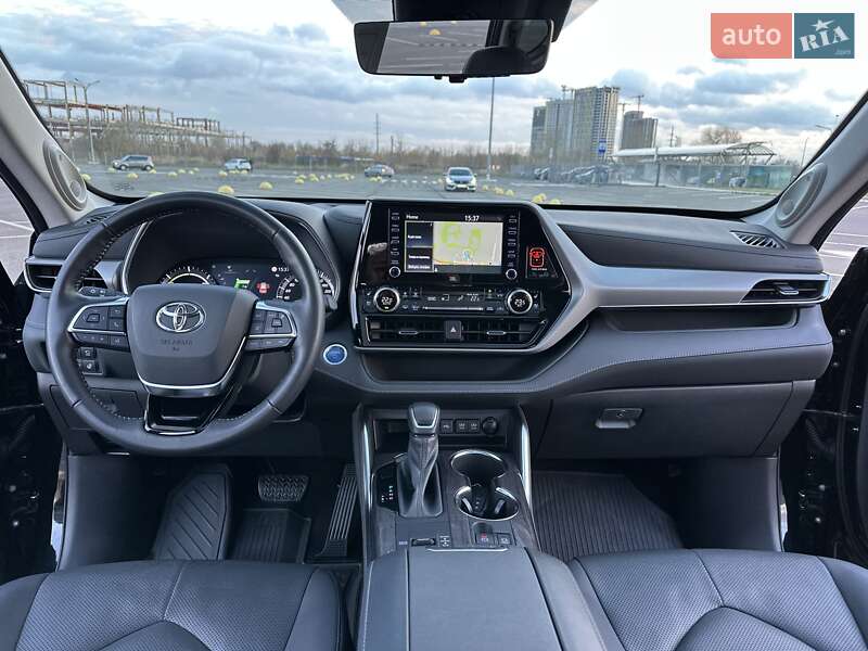 Внедорожник / Кроссовер Toyota Highlander 2021 в Киеве