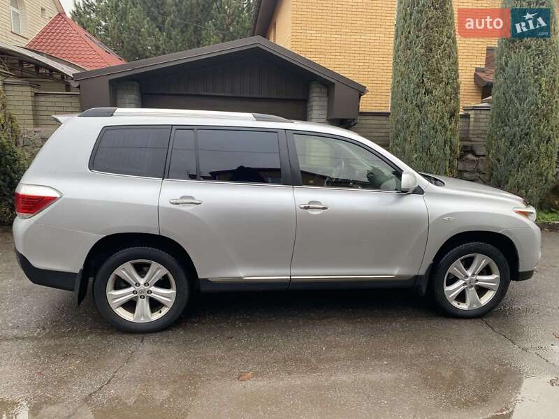 Внедорожник / Кроссовер Toyota Highlander 2012 в Днепре