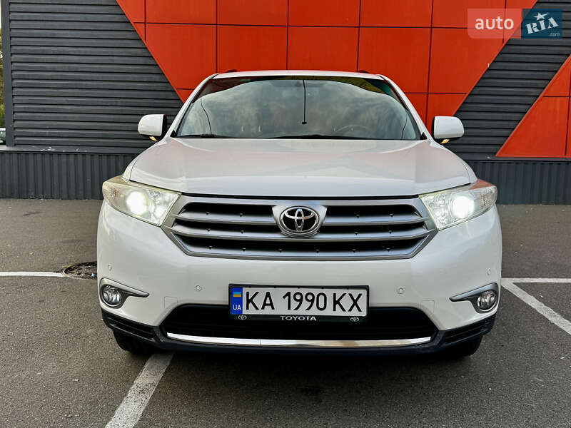 Внедорожник / Кроссовер Toyota Highlander 2012 в Киеве