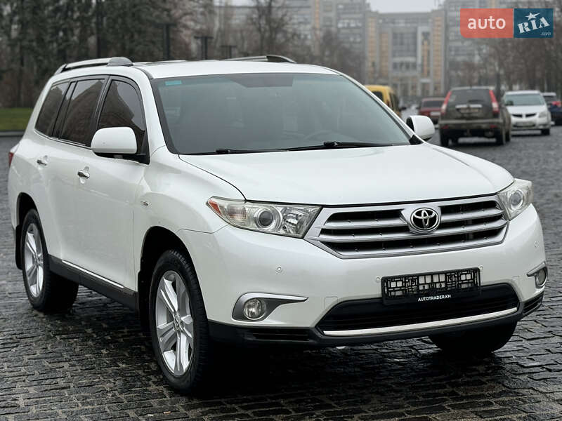 Внедорожник / Кроссовер Toyota Highlander 2012 в Харькове