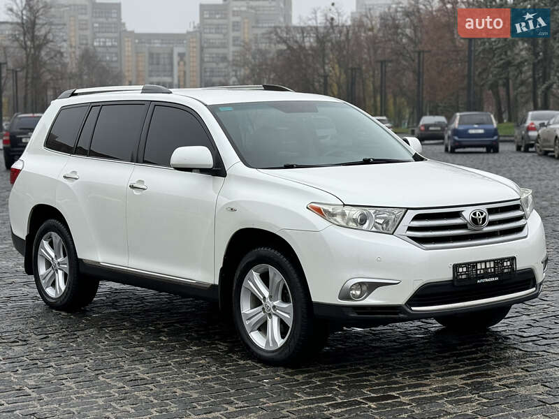 Внедорожник / Кроссовер Toyota Highlander 2012 в Харькове