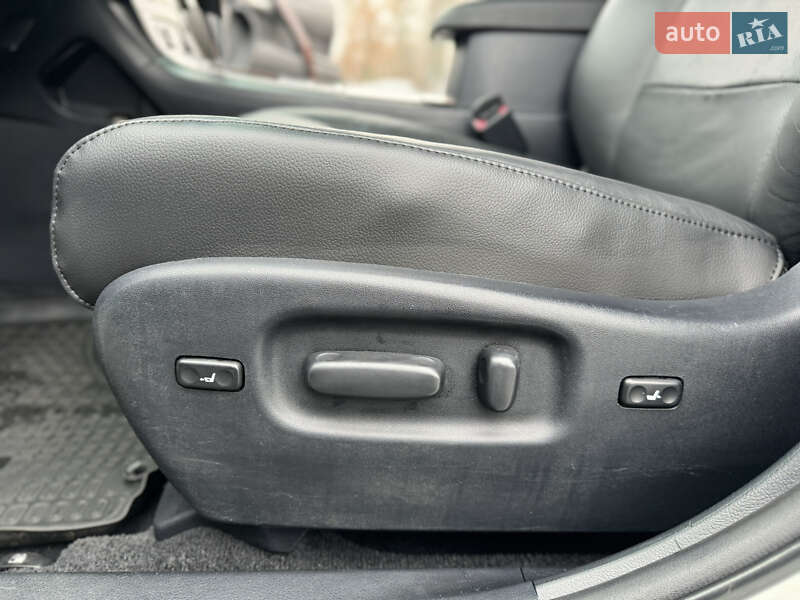 Внедорожник / Кроссовер Toyota Highlander 2012 в Харькове