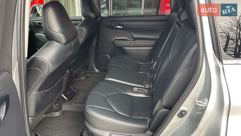 Внедорожник / Кроссовер Toyota Highlander 2021 в Запорожье фото 11 Внедорожник / Кроссовер Toyota Highlander 2021 в Запорожье