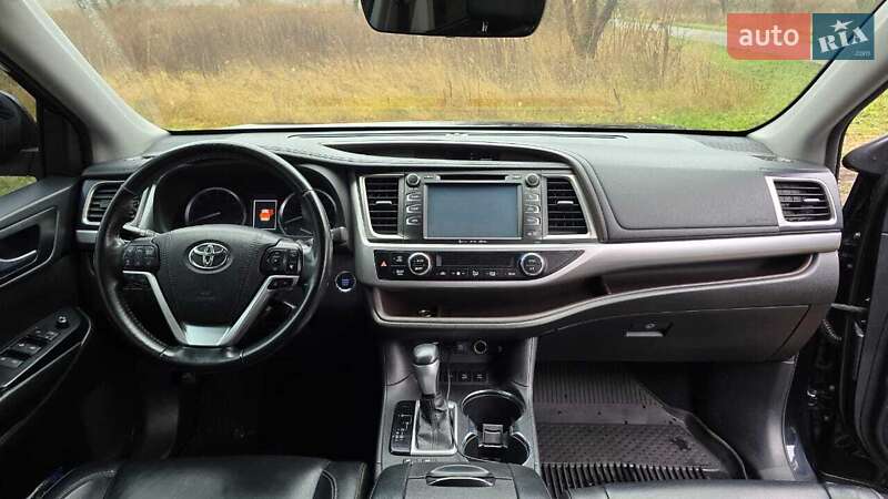 Позашляховик / Кросовер Toyota Highlander 2018 в Києві
