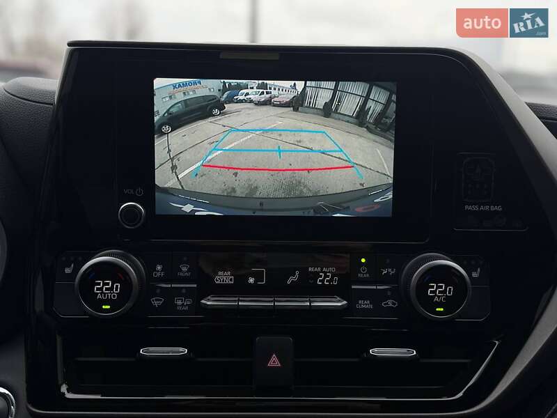 Внедорожник / Кроссовер Toyota Highlander 2023 в Киеве