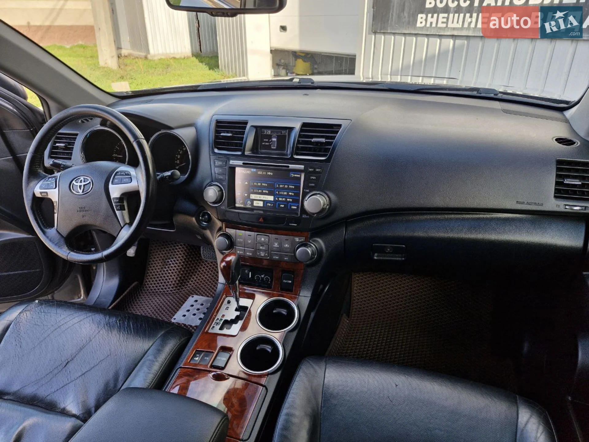 2011 Toyota Highlander - мініатюра 21