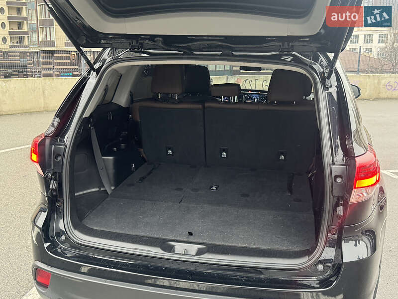 Внедорожник / Кроссовер Toyota Highlander 2018 в Киеве фото 22 Внедорожник / Кроссовер Toyota Highlander 2018 в Киеве