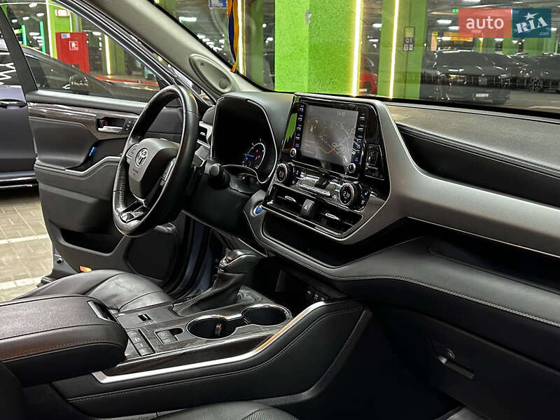 Внедорожник / Кроссовер Toyota Highlander 2020 в Киеве