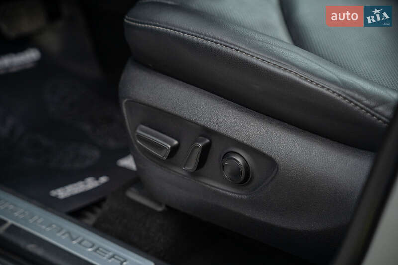 Внедорожник / Кроссовер Toyota Highlander 2021 в Черновцах фото 20 Внедорожник / Кроссовер Toyota Highlander 2021 в Черновцах