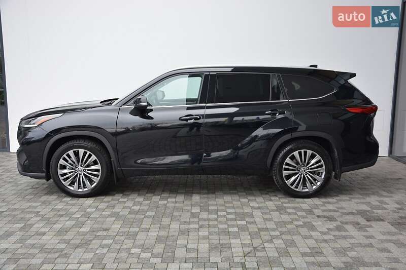 Позашляховик / Кросовер Toyota Highlander 2022 в Києві