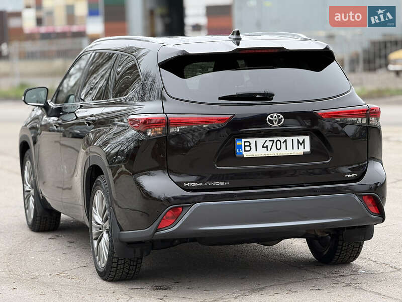 Внедорожник / Кроссовер Toyota Highlander 2020 в Кременчуге