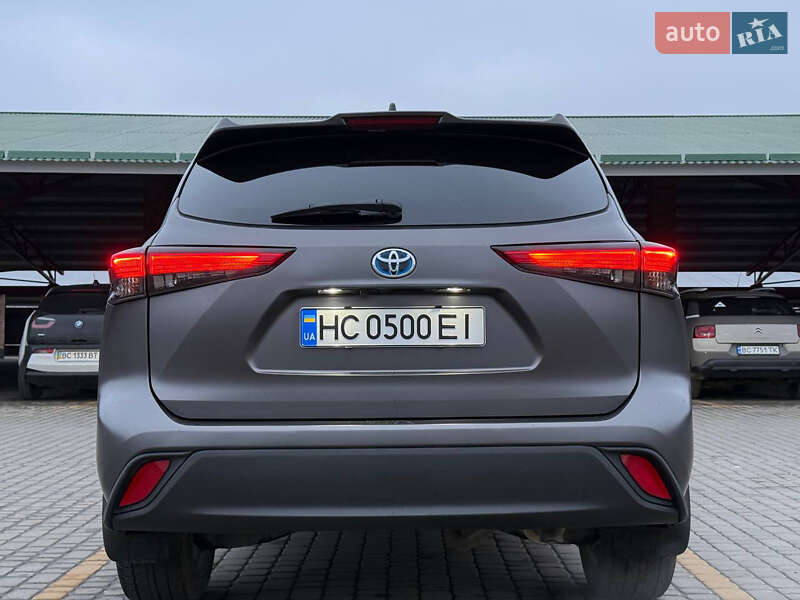 Позашляховик / Кросовер Toyota Highlander 2021 в Львові