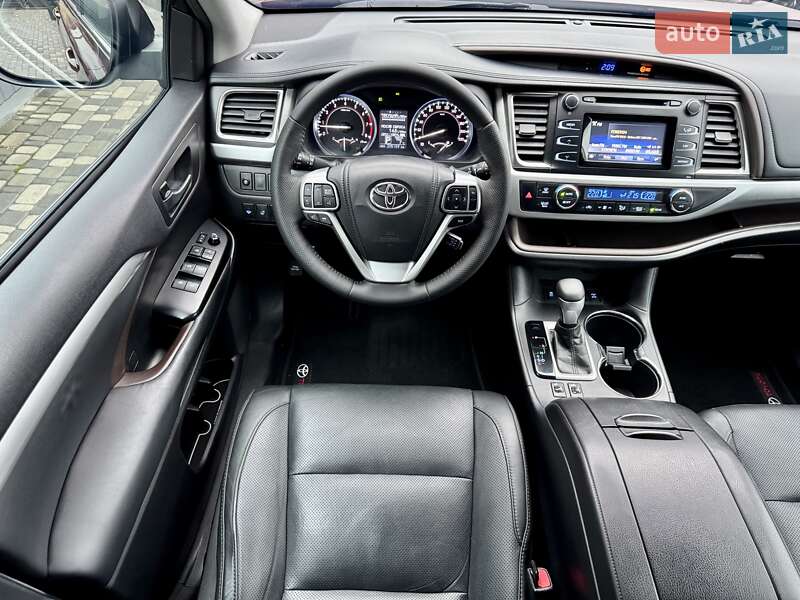 Внедорожник / Кроссовер Toyota Highlander 2014 в Киеве фото 34 Внедорожник / Кроссовер Toyota Highlander 2014 в Киеве