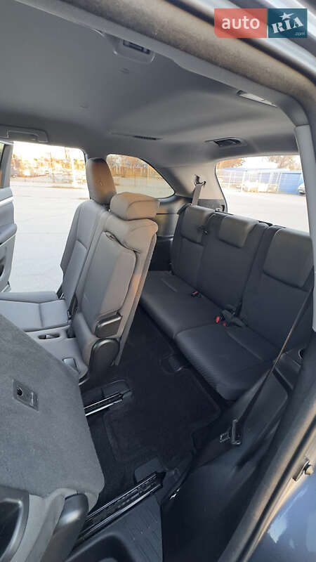 Внедорожник / Кроссовер Toyota Highlander 2015 в Днепре