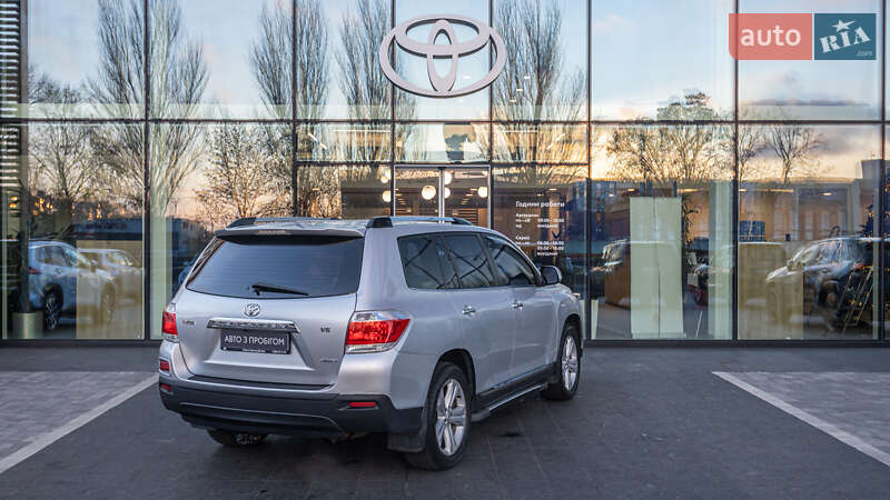 Позашляховик / Кросовер Toyota Highlander 2013 в Дніпрі фото 21 Позашляховик / Кросовер Toyota Highlander 2013 в Дніпрі