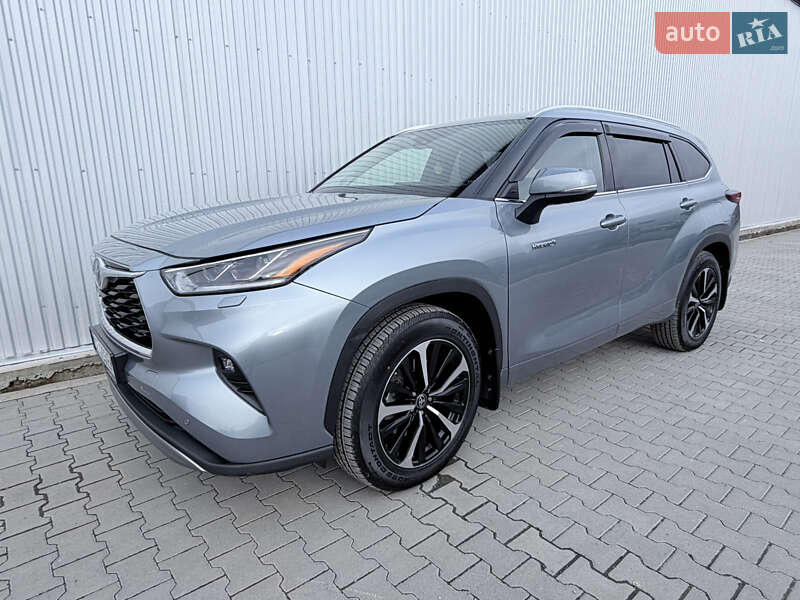 Внедорожник / Кроссовер Toyota Highlander 2021 в Киеве