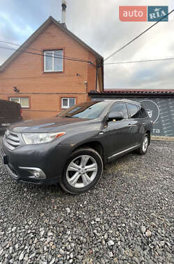 Внедорожник / Кроссовер Toyota Highlander 2012 в Дергачах