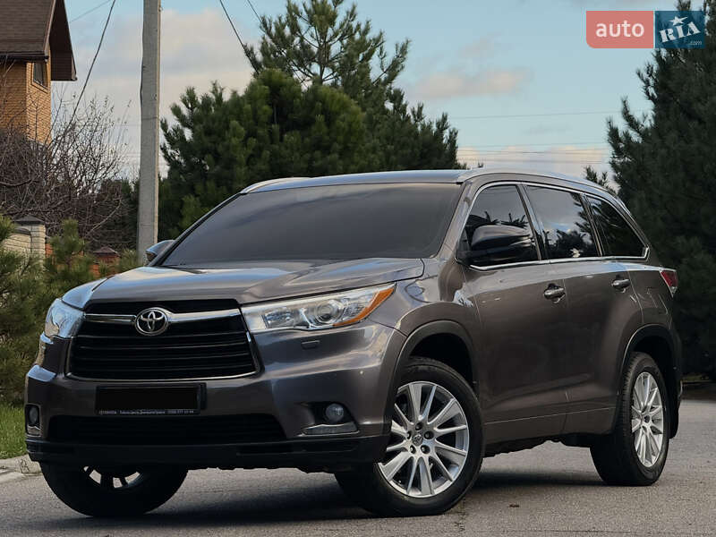 Toyota Highlander 2015