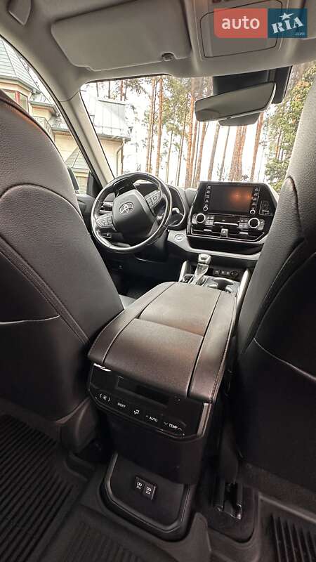 Внедорожник / Кроссовер Toyota Highlander 2021 в Киеве фото 14 Внедорожник / Кроссовер Toyota Highlander 2021 в Киеве