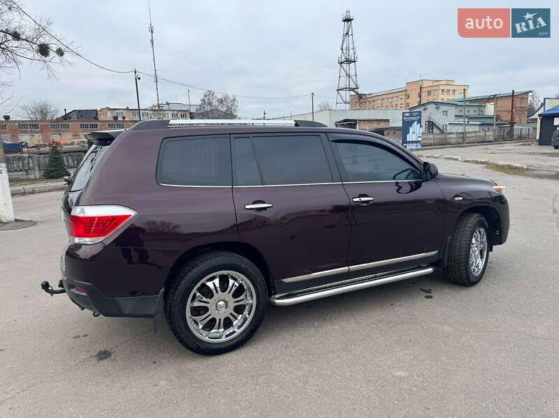 Внедорожник / Кроссовер Toyota Highlander 2012 в Полтаве фото 6 Внедорожник / Кроссовер Toyota Highlander 2012 в Полтаве