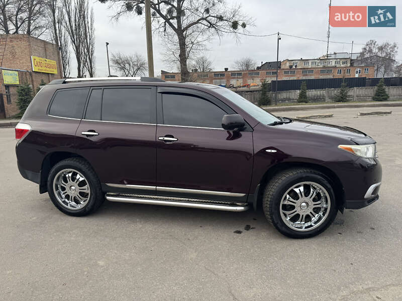 Внедорожник / Кроссовер Toyota Highlander 2012 в Полтаве фото 5 Внедорожник / Кроссовер Toyota Highlander 2012 в Полтаве