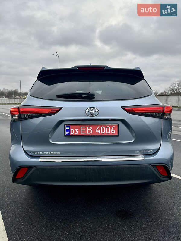 Позашляховик / Кросовер Toyota Highlander 2021 в Вінниці