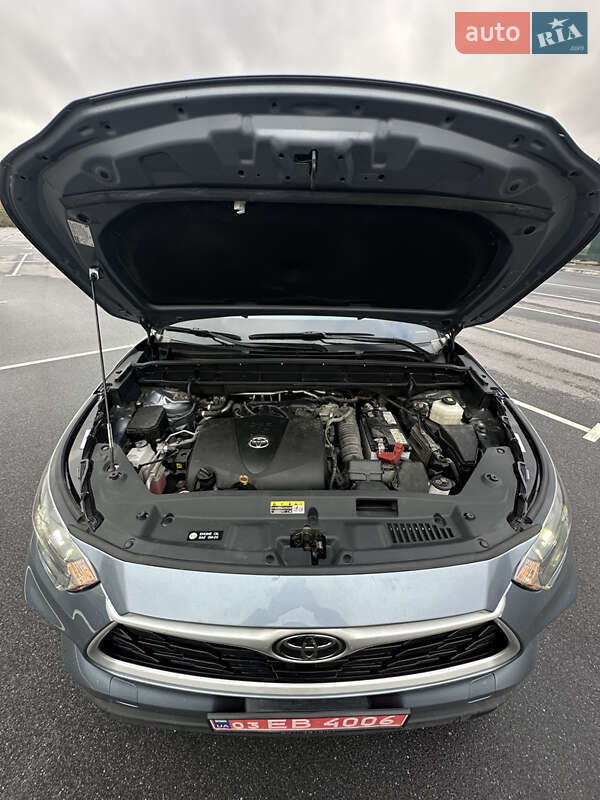 Позашляховик / Кросовер Toyota Highlander 2021 в Вінниці