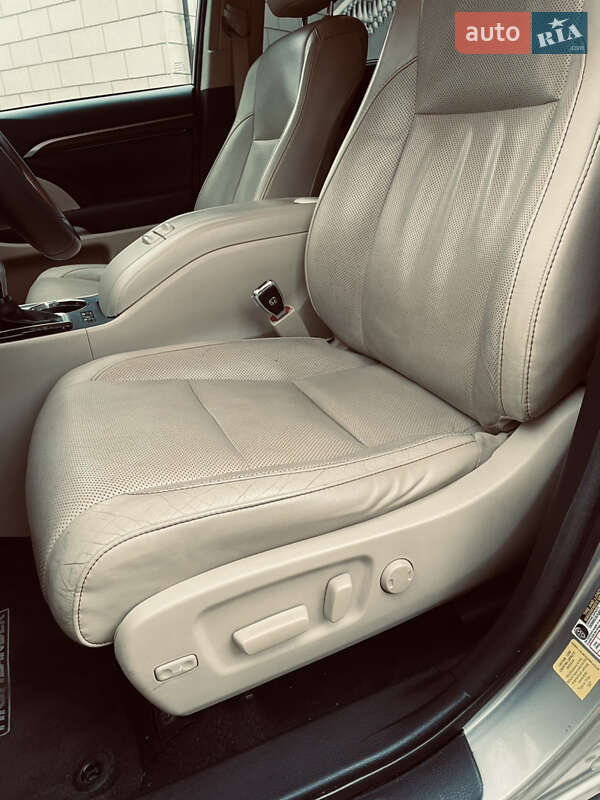 Внедорожник / Кроссовер Toyota Highlander 2015 в Кривом Роге фото 11 Внедорожник / Кроссовер Toyota Highlander 2015 в Кривом Роге