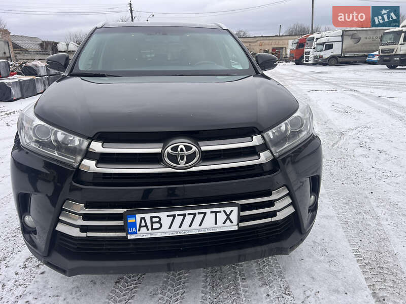 Внедорожник / Кроссовер Toyota Highlander 2019 в Виннице