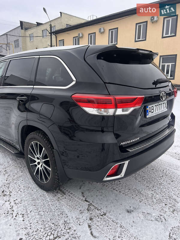 Внедорожник / Кроссовер Toyota Highlander 2019 в Виннице