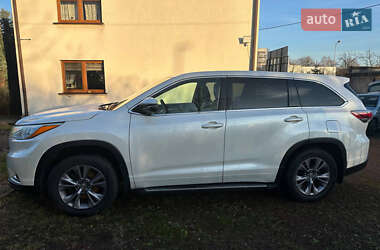 Позашляховик / Кросовер Toyota Highlander 2015 в Львові