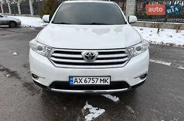Внедорожник / Кроссовер Toyota Highlander 2012 в Червоному Донце