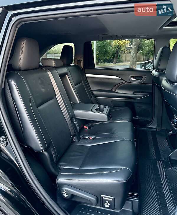 Позашляховик / Кросовер Toyota Highlander 2014 в Харкові фото 20 Позашляховик / Кросовер Toyota Highlander 2014 в Харкові