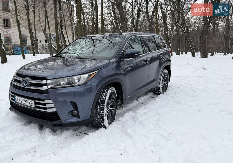 Позашляховик / Кросовер Toyota Highlander 2018 в Києві
