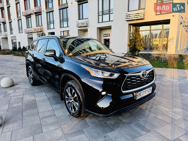 Внедорожник / Кроссовер Toyota Highlander 2020 в Киеве