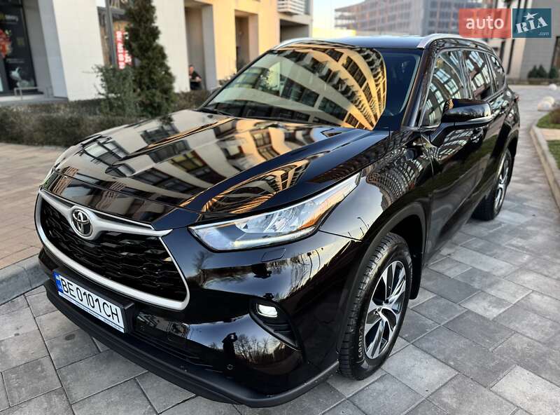 Внедорожник / Кроссовер Toyota Highlander 2020 в Киеве
