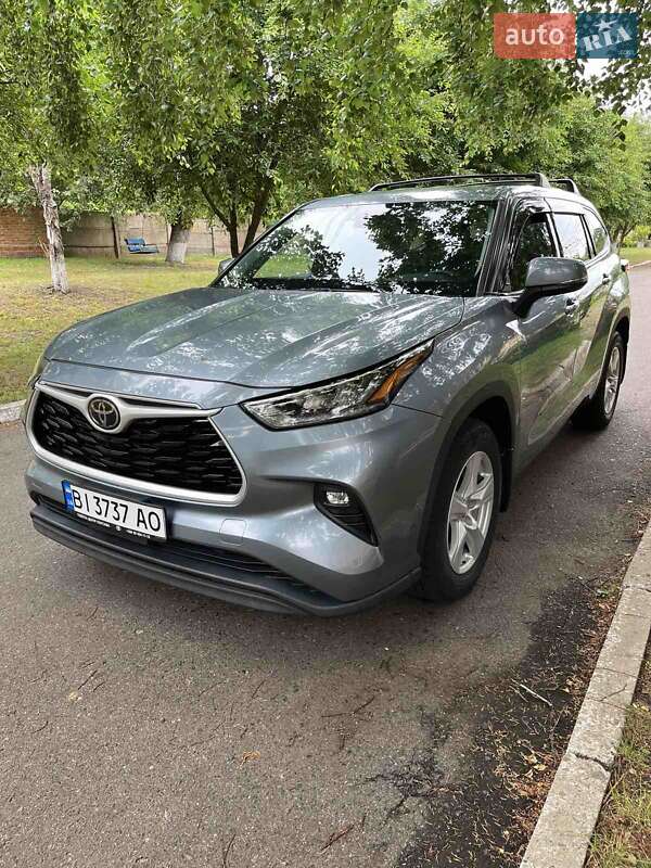 Внедорожник / Кроссовер Toyota Highlander 2020 в Шишаки