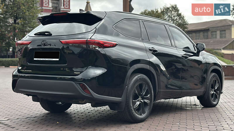 Позашляховик / Кросовер Toyota Highlander 2020 в Дніпрі