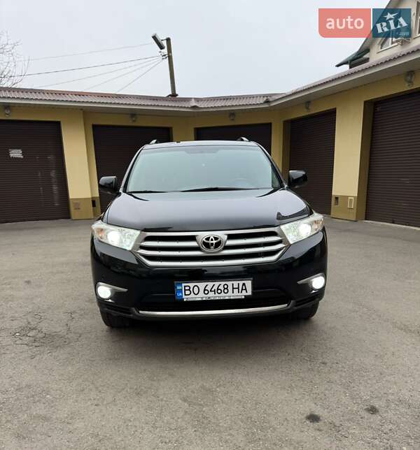 Внедорожник / Кроссовер Toyota Highlander 2013 в Тернополе