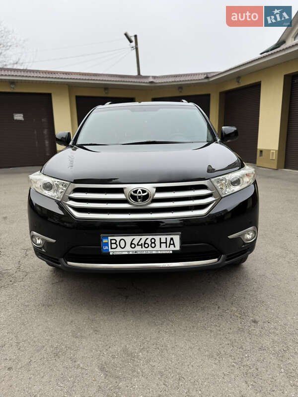 Внедорожник / Кроссовер Toyota Highlander 2013 в Тернополе
