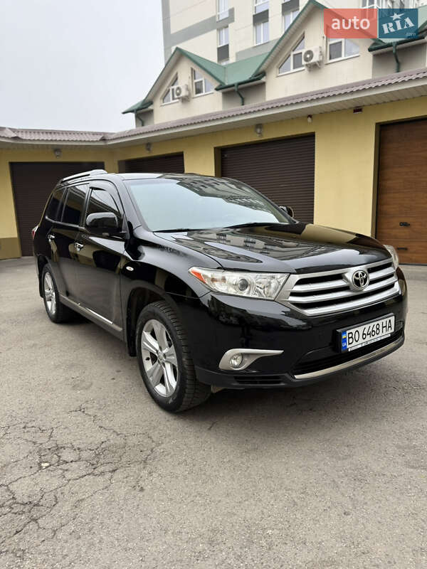 Внедорожник / Кроссовер Toyota Highlander 2013 в Тернополе