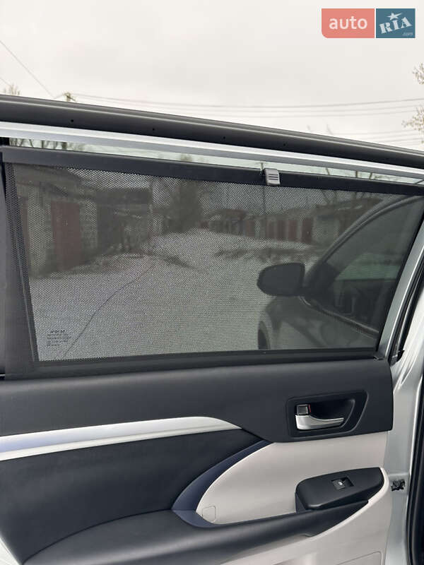 Внедорожник / Кроссовер Toyota Highlander 2019 в Харькове