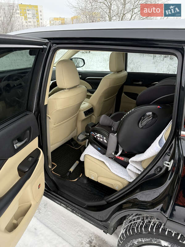 Внедорожник / Кроссовер Toyota Highlander 2015 в Харькове фото 12 Внедорожник / Кроссовер Toyota Highlander 2015 в Харькове