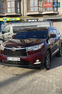 Внедорожник / Кроссовер Toyota Highlander 2014 в Калуше