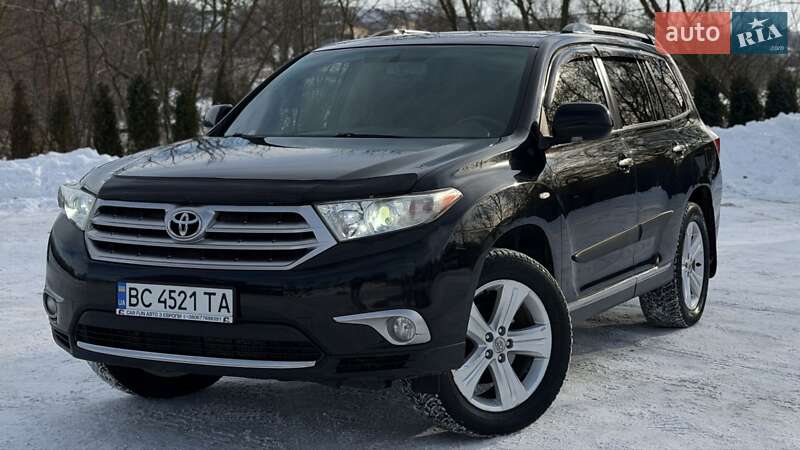 Внедорожник / Кроссовер Toyota Highlander 2011 в Зборове