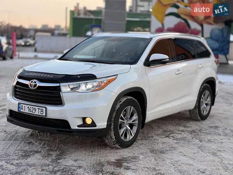 Внедорожник / Кроссовер Toyota Highlander 2014 в Киеве
